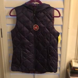 Gerry Down Vest. Size S. Reversible